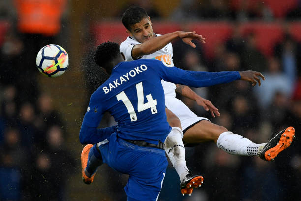 他迅速吸引 他迅速吸引